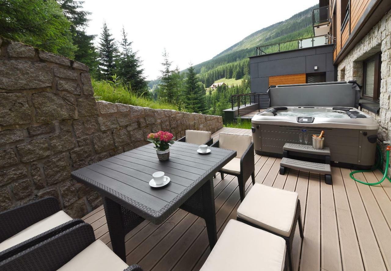 Apartment Adelka 104 With Private Whirlpool Špindlerŭv Mlýn Buitenkant foto