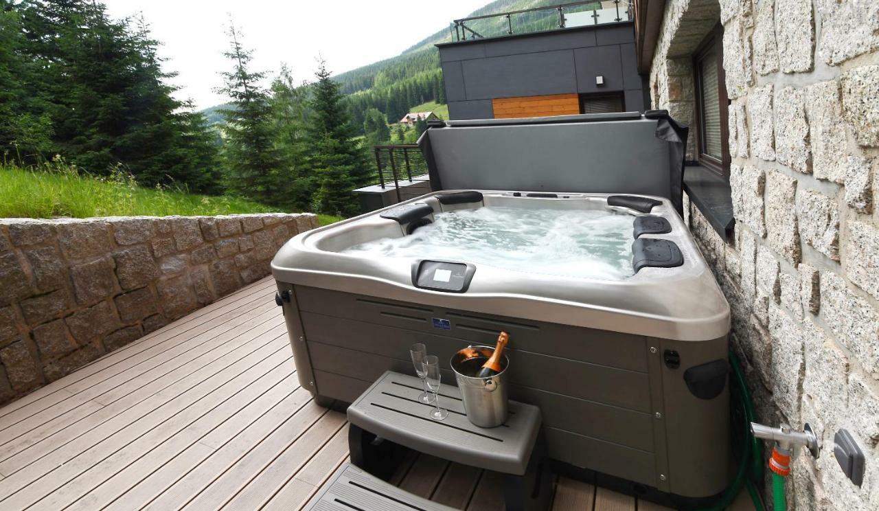 Apartment Adelka 104 With Private Whirlpool Špindlerŭv Mlýn Buitenkant foto